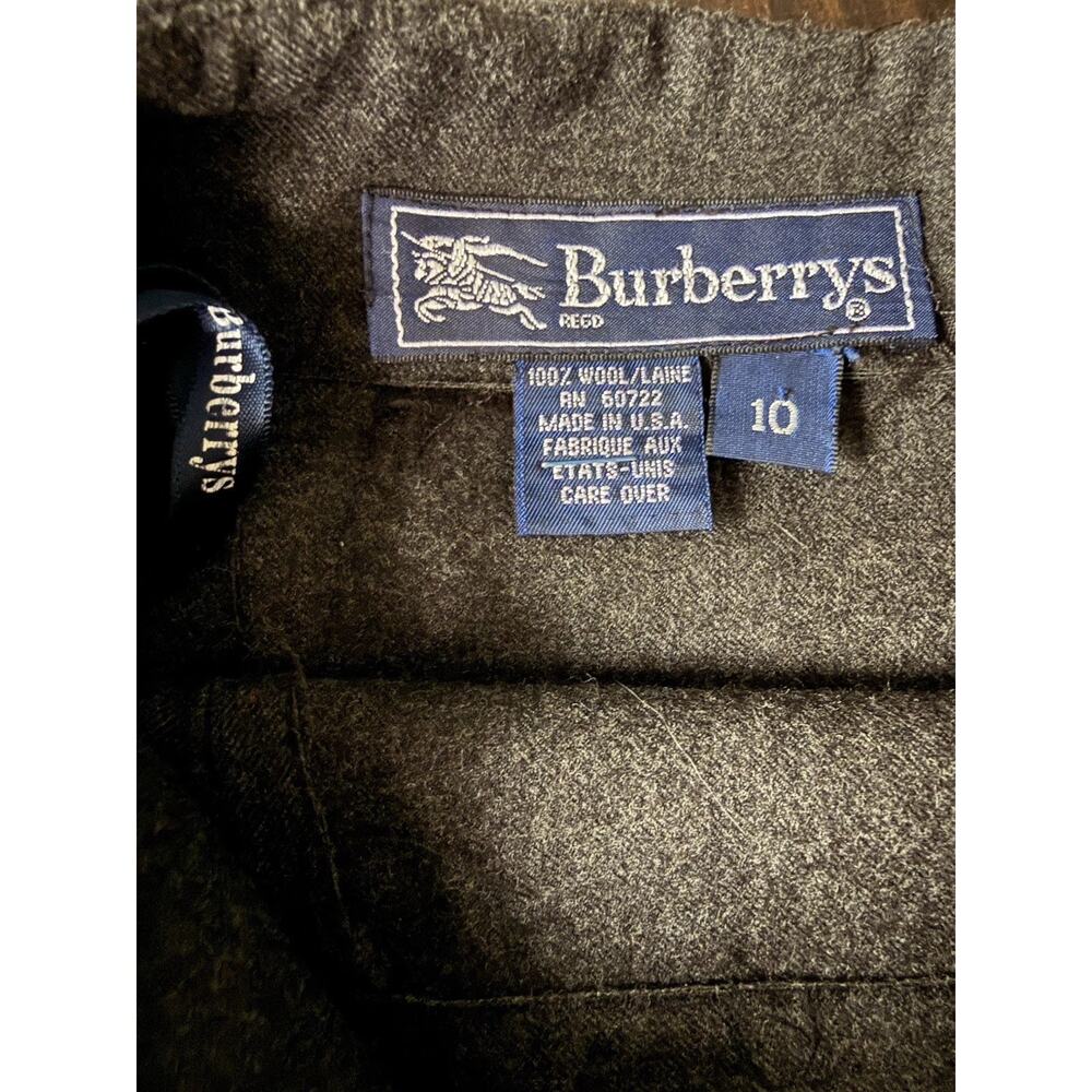 Vintage Burberrys London Gray Wool Pencil Skirt | Classic Tailored | Small Fit - Picture 3 of 9